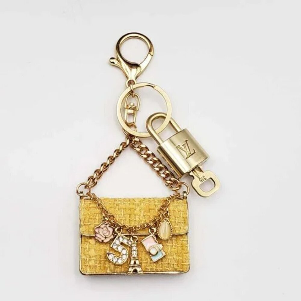 Louis Vuitton Yellow Gold Charm Keychain Card Holder